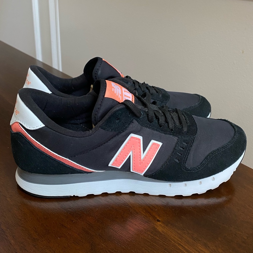 New Balance 311 V2 Classic Retro Black Sneakers Wl311… Gem
